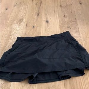 Lululemon pace skirt size 6